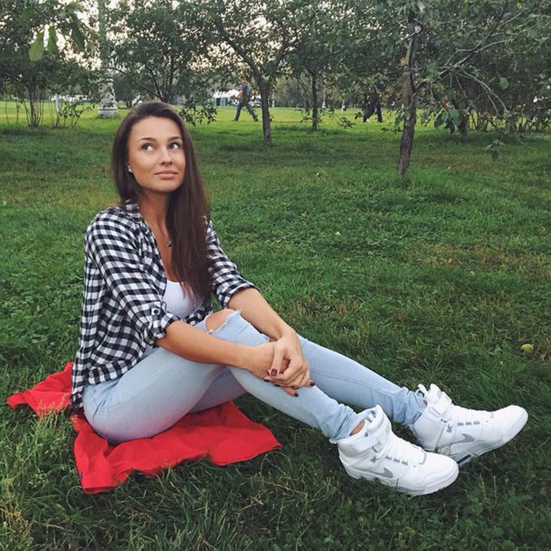 Индивидуалка Санкт-Петербурга Алина +7(981)174-52-34 метро Озерки